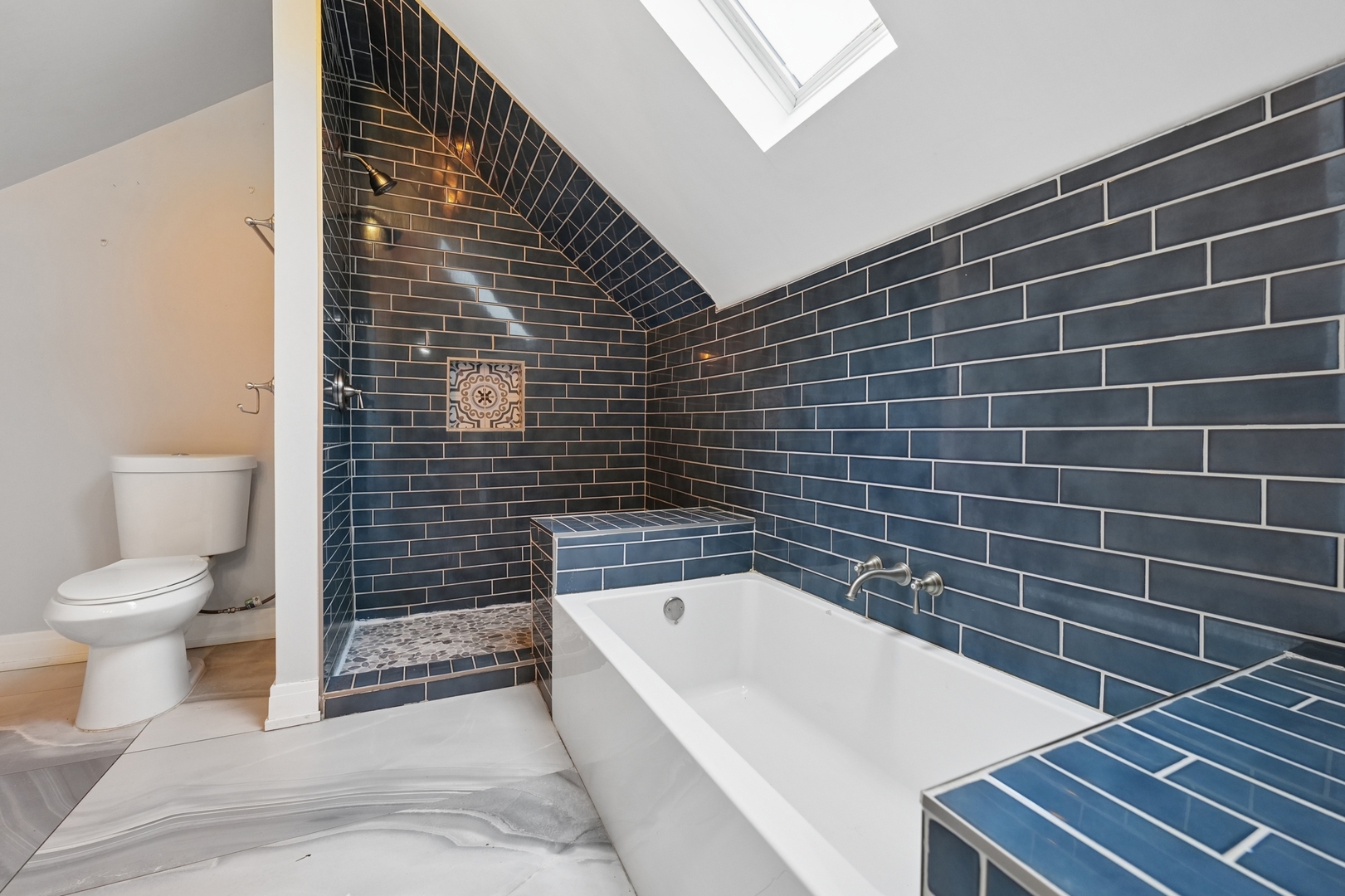 8224 S Saginaw Avenue