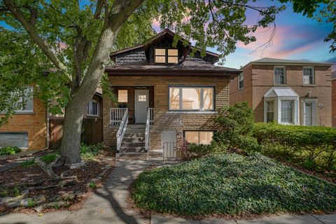 Photo of 2541 N 76th Avenue, Elmwood Park, IL 60707 (MLS # 12493359)