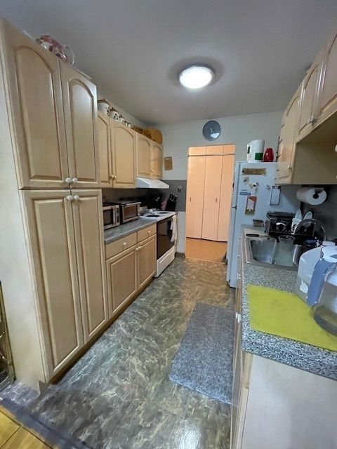 Tiny photo for 7141 N Kedzie Avenue #110, Chicago, IL 60645 (MLS # 12535129)