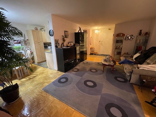 7141 N Kedzie Avenue 110