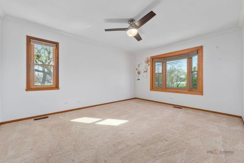 Tiny photo for 2326 W Weathersfield Way, Schaumburg, IL 60193 (MLS # 12614584)