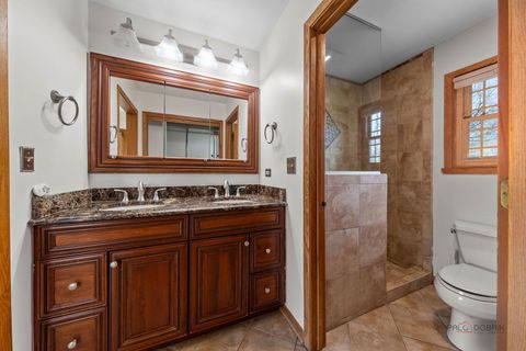 Tiny photo for 2326 W Weathersfield Way, Schaumburg, IL 60193 (MLS # 12614584)