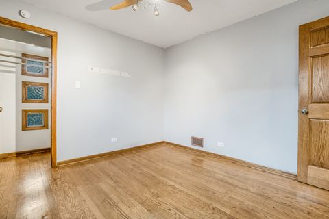 Tiny photo for 7801 Melvina Avenue, Burbank, IL 60459 (MLS # 12517130)