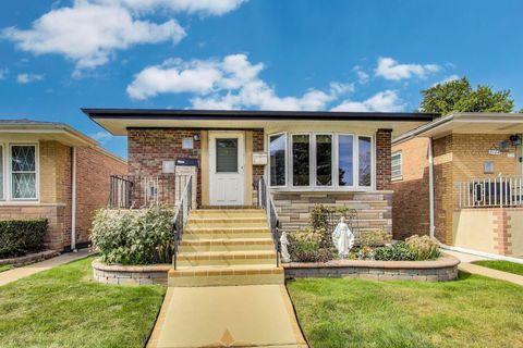 5128 S Meade Avenue Chicago IL 60638