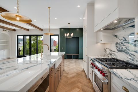 Tiny photo for 3923 N Janssen Avenue #2E, Chicago, IL 60613 (MLS # 12527969)