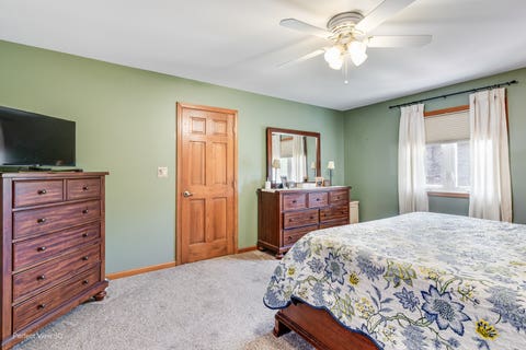 Tiny photo for 125 N Pleasant Road, Lake Zurich, IL 60047 (MLS # 12730852)