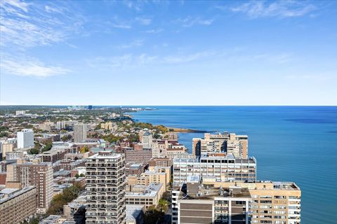 Tiny photo for 6033 N Sheridan Road #43H, Chicago, IL 60660 (MLS # 12523906)