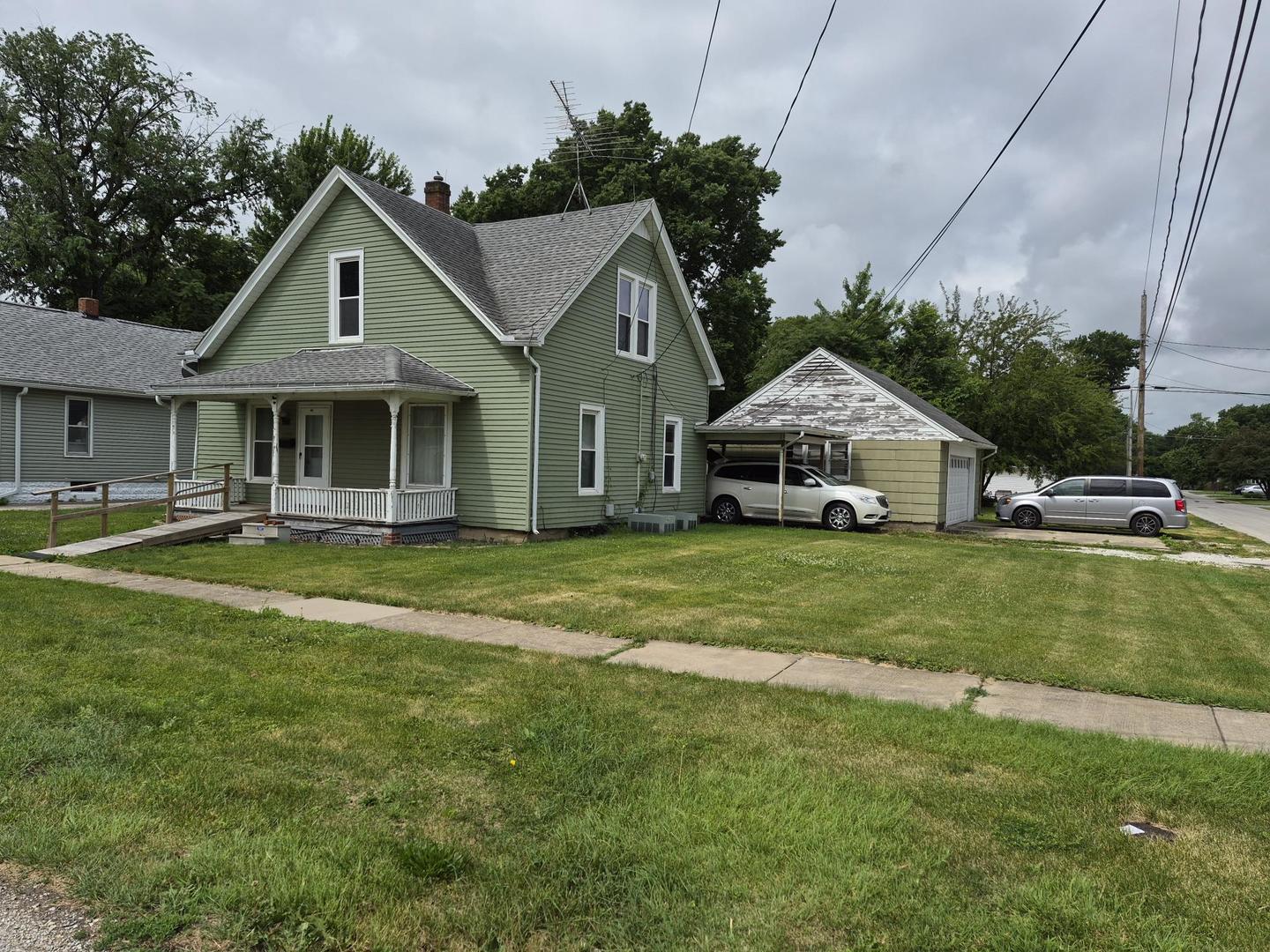 622 N D Street