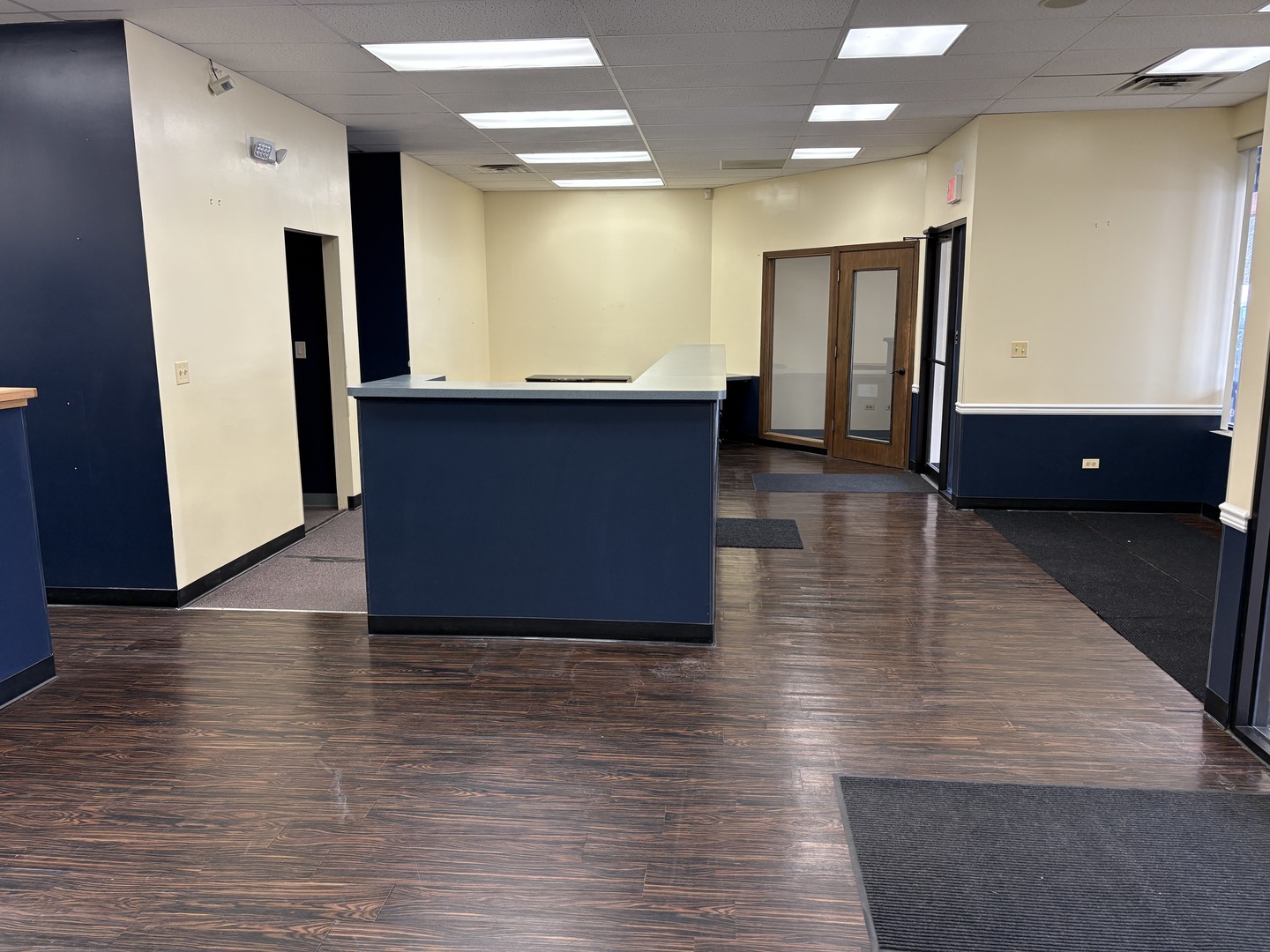 300 N Milwaukee Avenue LM