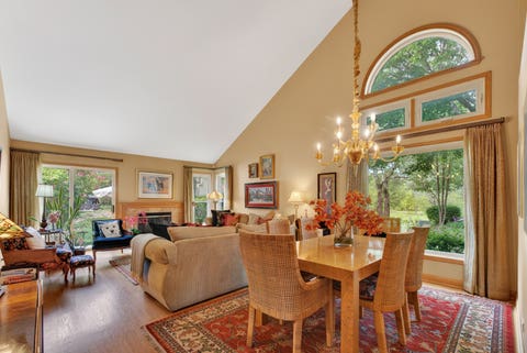 Tiny photo for 1507 Acorn Court, Wheeling, IL 60090 (MLS # 12659123)