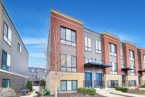 Photo of 1296 Quadrant Lane, Schaumburg, IL 60173 (MLS # 12596028)