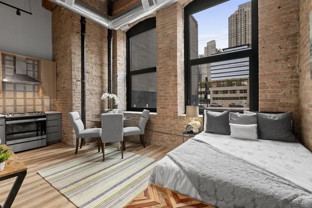 153 W Ohio Street 103