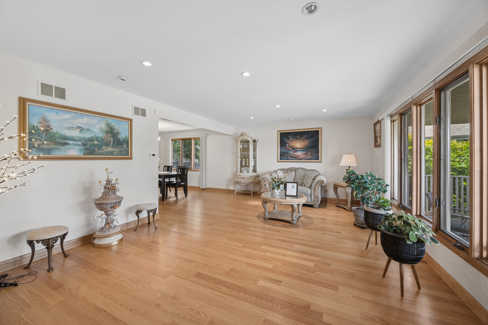 8007 Alexandria Drive