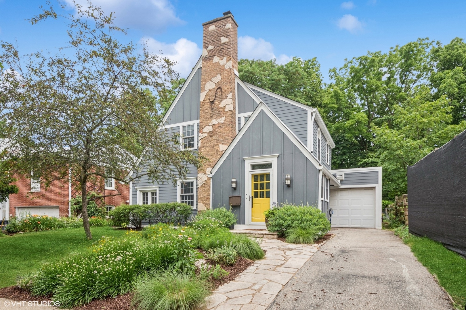 1021 RIDGE Court