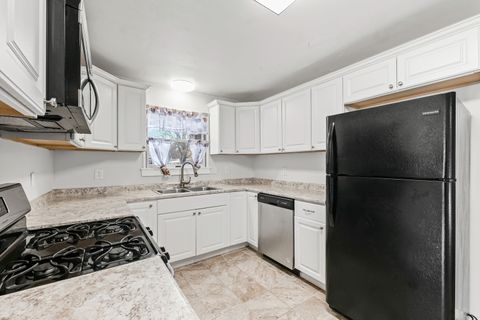 Tiny photo for 302 Flora Drive, Champaign, IL 61821 (MLS # 12515435)