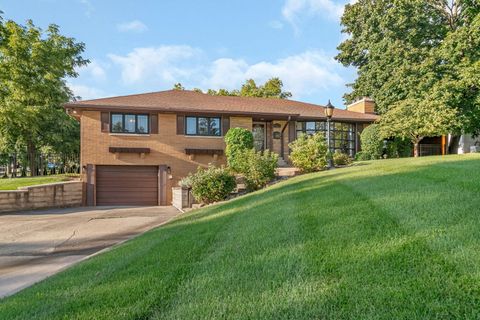 Tiny photo for 206 DAGGETT Avenue, Lockport, IL 60441 (MLS # 12466516)
