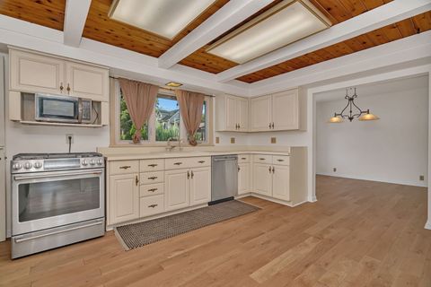 Tiny photo for 206 DAGGETT Avenue, Lockport, IL 60441 (MLS # 12466516)