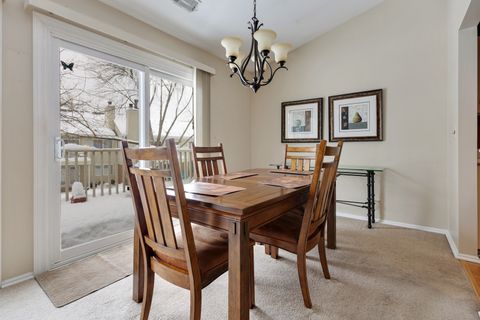 Tiny photo for 1600 Brittany Court #C2, Wheeling, IL 60090 (MLS # 12527031)