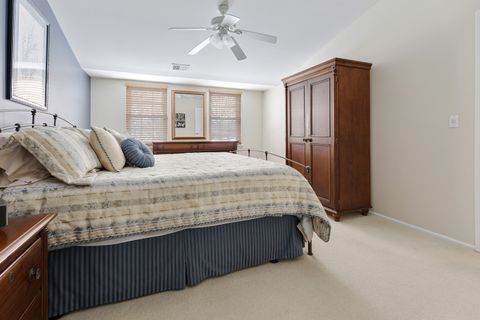 Tiny photo for 1600 Brittany Court #C2, Wheeling, IL 60090 (MLS # 12527031)