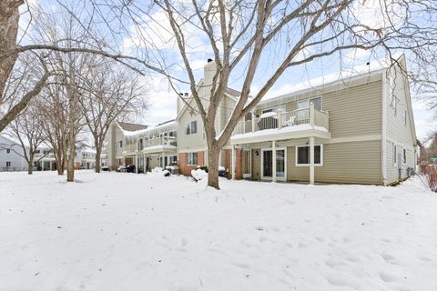 Tiny photo for 1600 Brittany Court #C2, Wheeling, IL 60090 (MLS # 12527031)