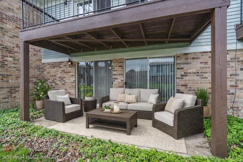 Tiny photo for 1241 S Williams Street #40-1, Westmont, IL 60559 (MLS # 12621593)