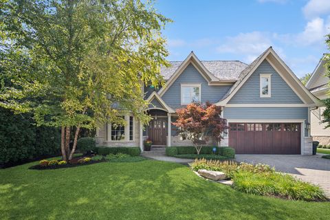 Photo of 1019 Burton Terrace, Glenview, IL 60025 (MLS # 12471329)