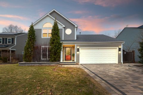 3 beds bed, 1.5 baths bath property at 1427 Carriage Lane, Lake Villa, IL 60046