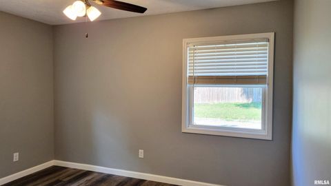 Tiny photo for 1005 MOORE Street, Carterville, IL 62918 (MLS # EB460426)