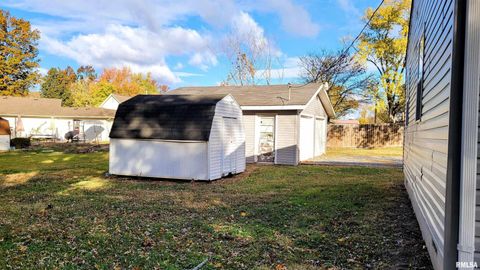 Tiny photo for 1005 MOORE Street, Carterville, IL 62918 (MLS # EB460426)