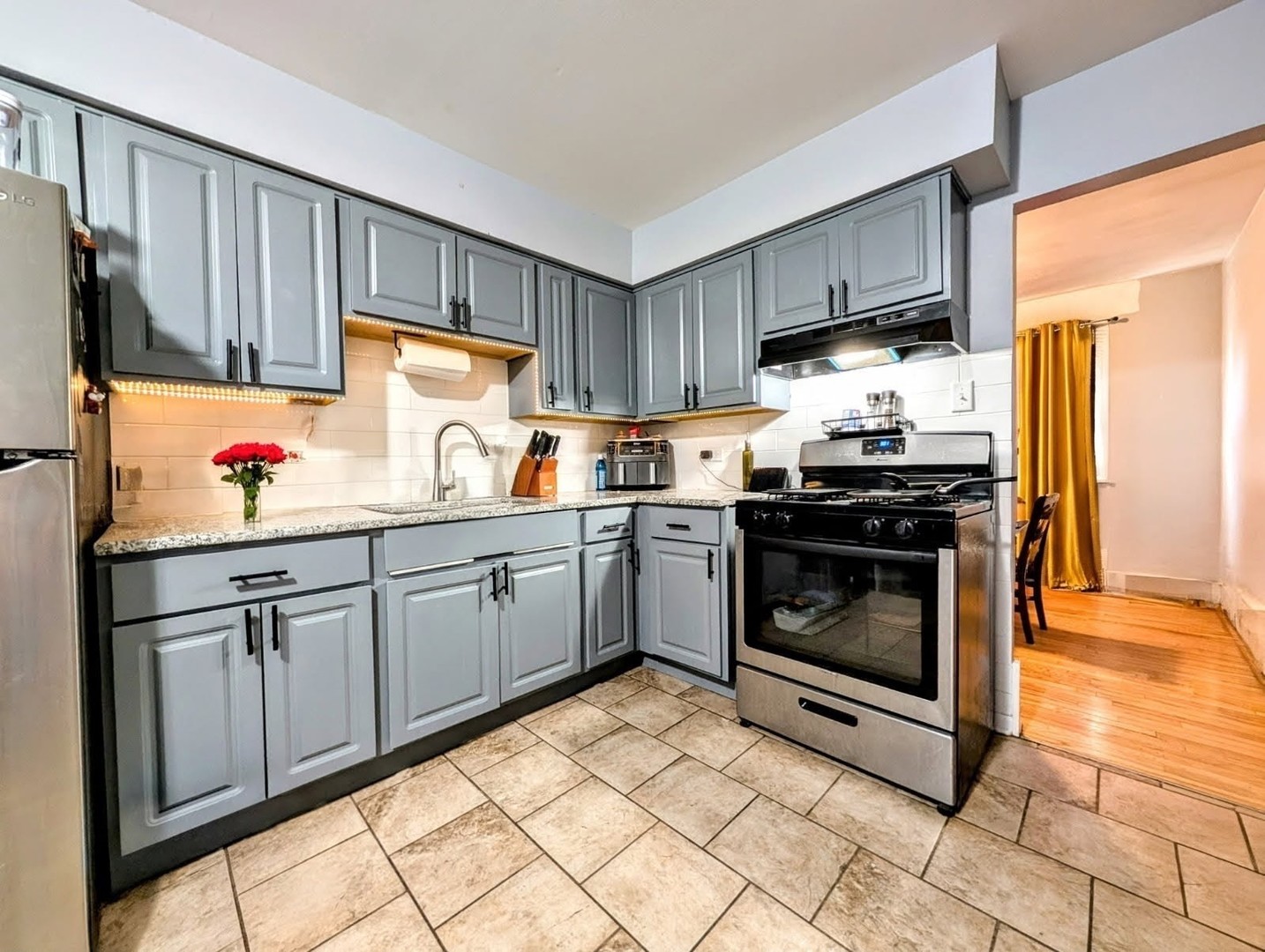 1138 E 152nd Street