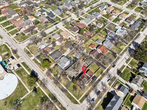 Tiny photo for 300 Norton Street, Lombard, IL 60148 (MLS # 12595492)