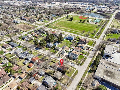 Tiny photo for 300 Norton Street, Lombard, IL 60148 (MLS # 12595492)