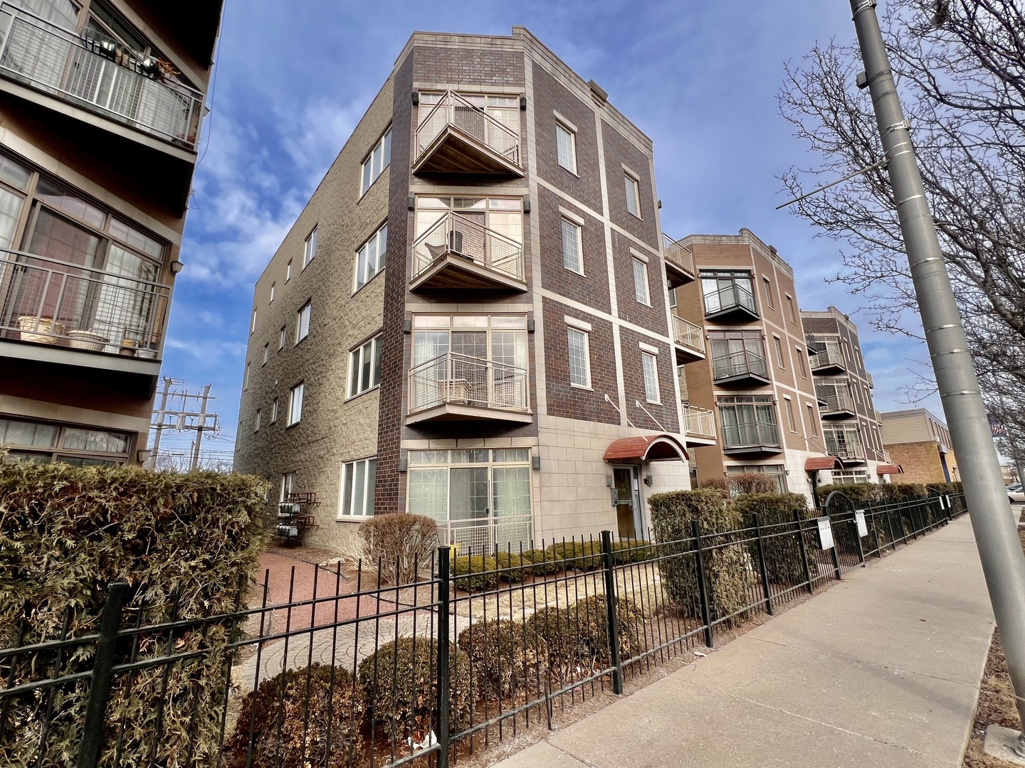 7934 W GRAND Avenue 2W