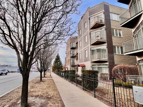 Tiny photo for 7934 W GRAND Avenue #2W, Elmwood Park, IL 60707 (MLS # 12578340)