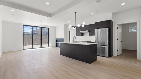 1801 W Grand Avenue 201