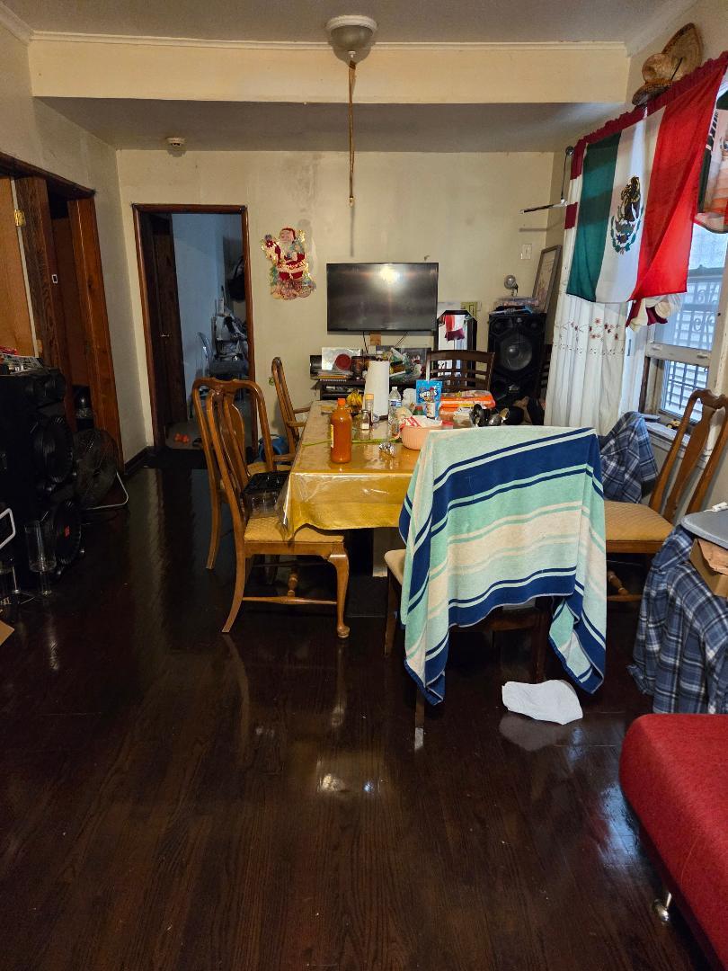 1208 W 51st Street