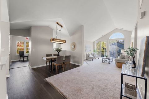 Tiny photo for 30W023 Cedar Court #023, Warrenville, IL 60555 (MLS # 12502567)