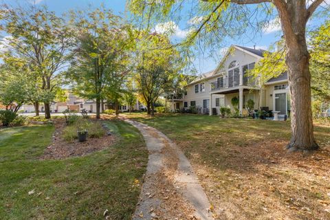 Tiny photo for 30W023 Cedar Court #023, Warrenville, IL 60555 (MLS # 12502567)