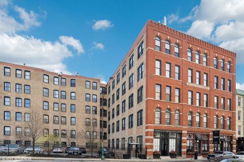 525 N Halsted Street 408 Chicago IL 60622