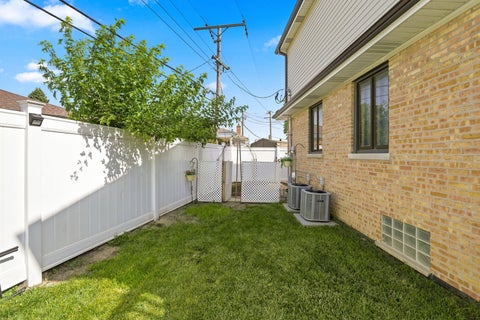 Tiny photo for 4656 25th Avenue, Schiller Park, IL 60176 (MLS # 12695372)