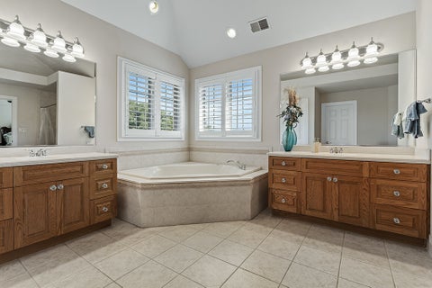 Tiny photo for 54 Long Cove Drive, Lemont, IL 60439 (MLS # 12786081)