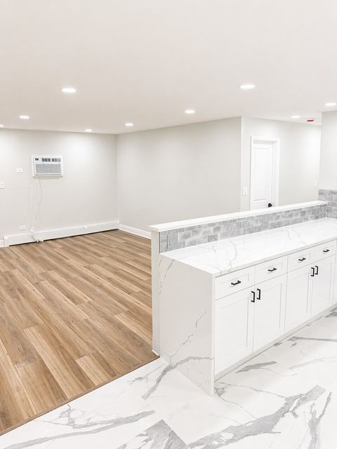 Tiny photo for 3913 Saratoga Avenue #117, Downers Grove, IL 60515 (MLS # 12628548)