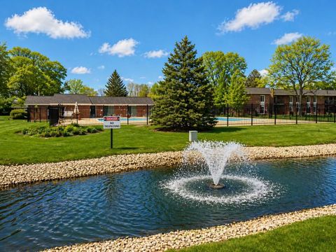 Tiny photo for 3913 Saratoga Avenue #117, Downers Grove, IL 60515 (MLS # 12628548)