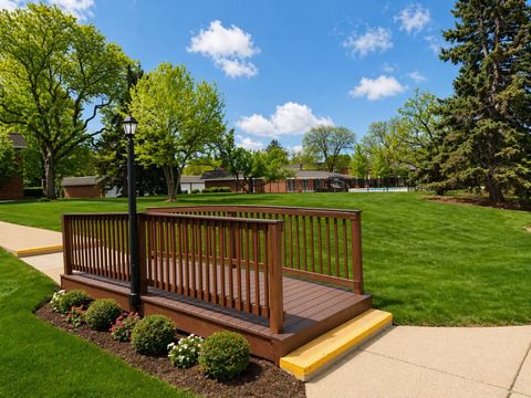Tiny photo for 3913 Saratoga Avenue #117, Downers Grove, IL 60515 (MLS # 12628548)