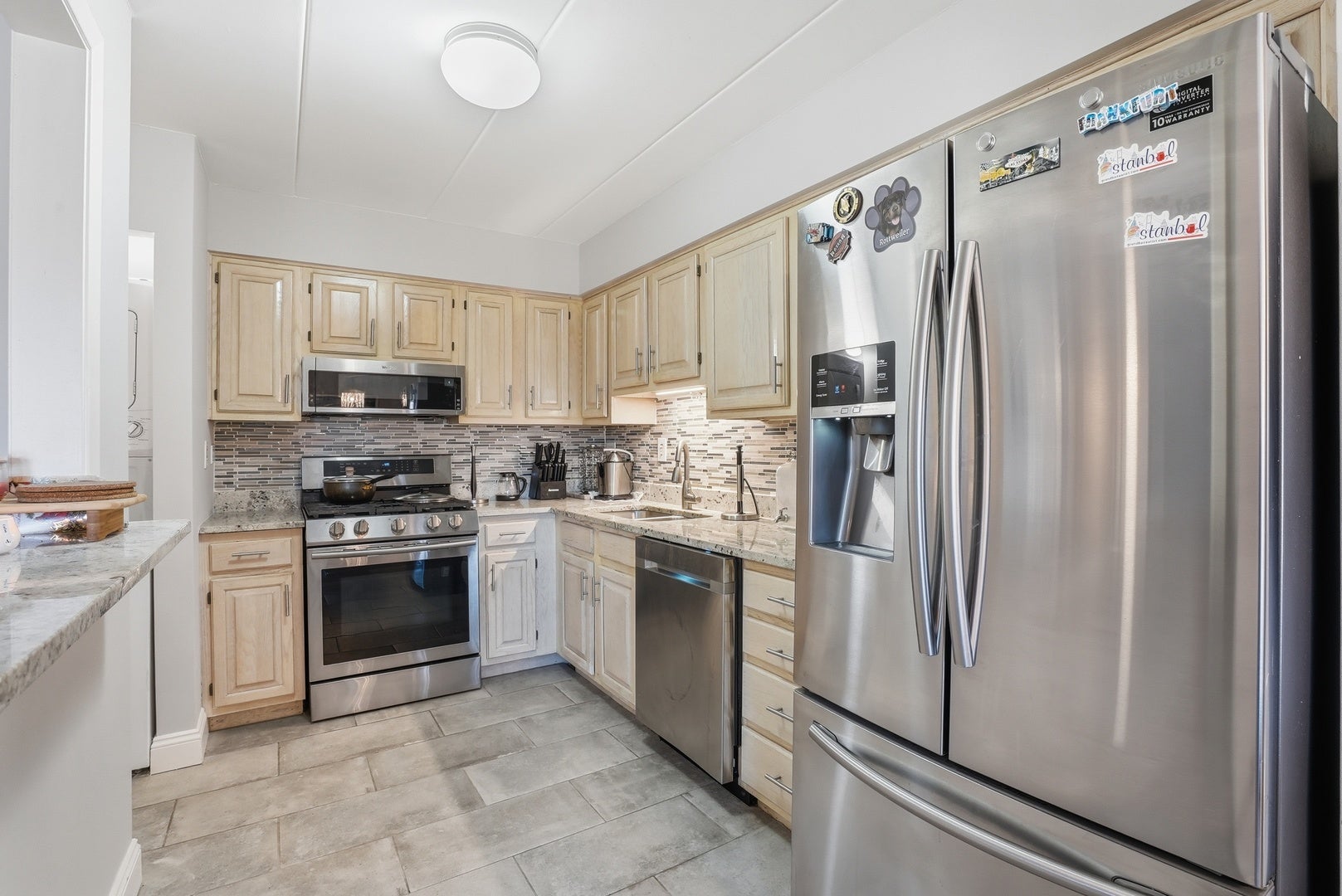 6443 Clarendon Hills Road 402
