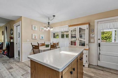 Tiny photo for 2071 Jericho Road, Aurora, IL 60506 (MLS # 12685182)