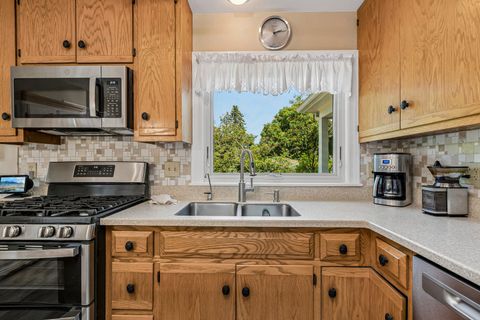 Tiny photo for 2071 Jericho Road, Aurora, IL 60506 (MLS # 12685182)