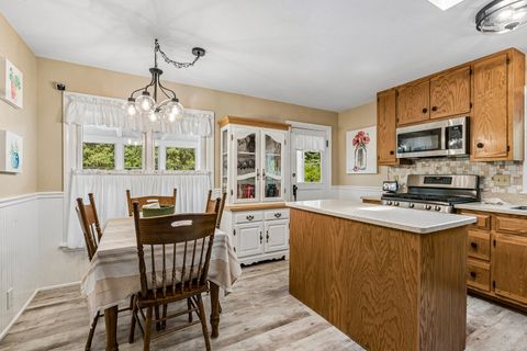 Tiny photo for 2071 Jericho Road, Aurora, IL 60506 (MLS # 12685182)