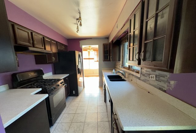 17214 Country Lane