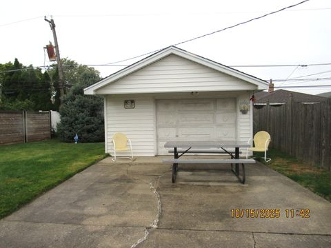 Tiny photo for 3148 W 102nd Street, Evergreen Park, IL 60805 (MLS # 12493995)